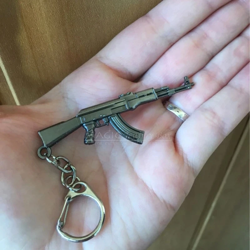 Mini Metal CS GO AK47 M16 Gun Keychain For Men Trinket Counter Strike Saber Key Chain Rifle Male Jewelry Souvenirs Party Gift