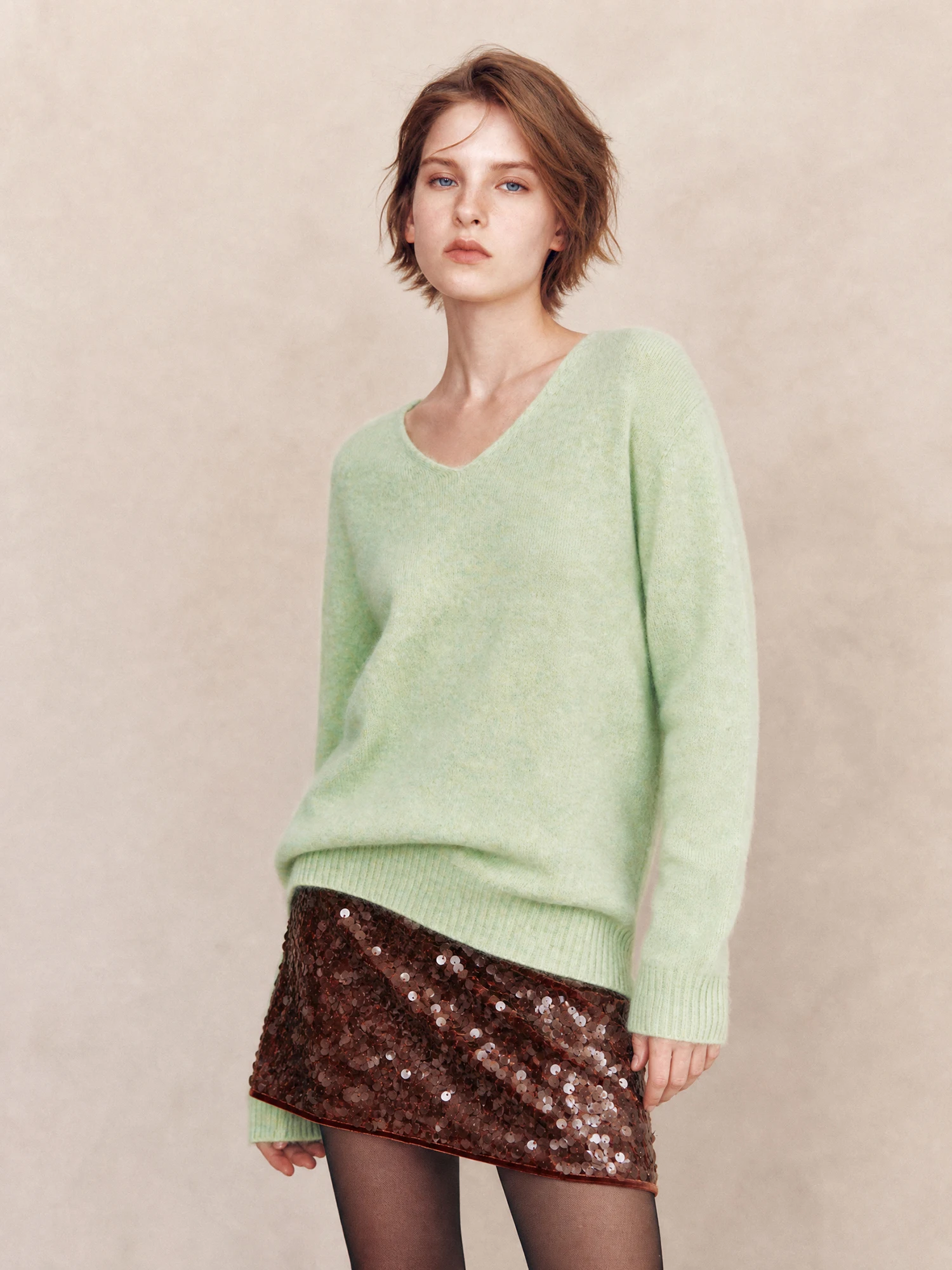 Women's Seamless One-Piece Wool Cashmere Fleece Pull-Over Knitwear V-Neck Round-Neck Soft Warm Long Sleeve Casual Top