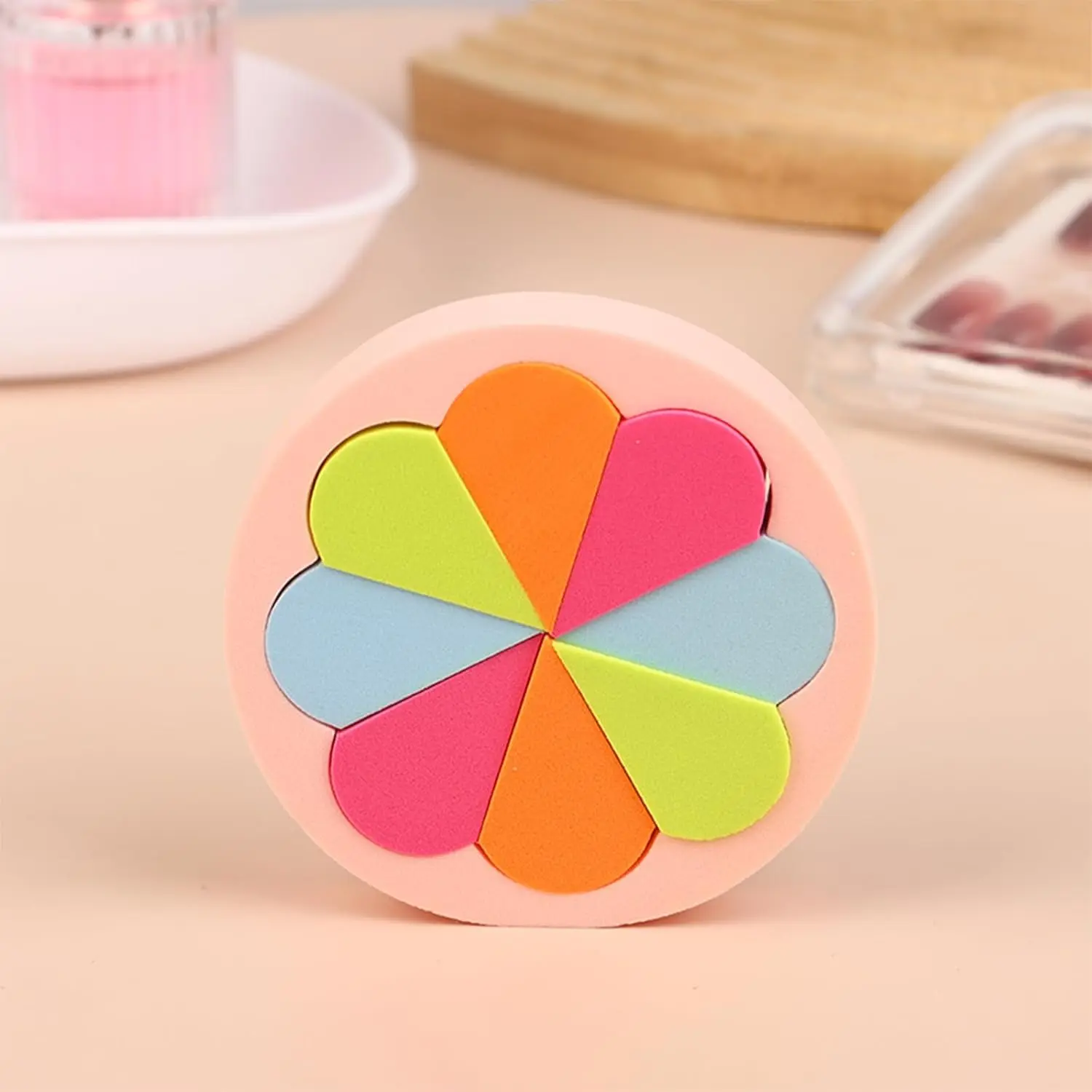 8 قطع من أسافين أدوات توزيع المكياج الصغيرة، إسفنجة مكياج مثلثة لكريم الأساس