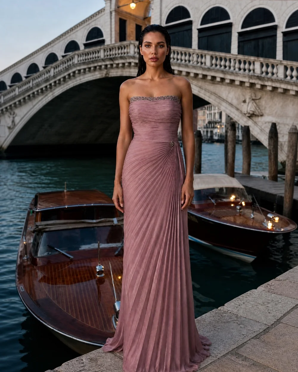 Customized Intricate Sexy Pleat Draped A-line Strapless Floor-Length Evening Dresses For Wedding Party Sizes Available Formal