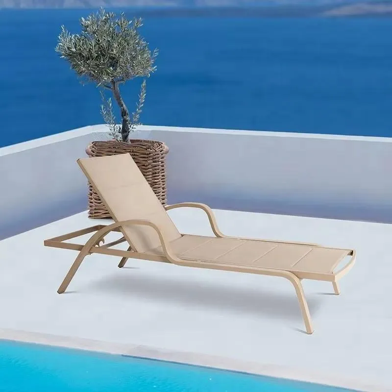 Collapsible Aluminum Lounge Chair Metal Folding Beach Chair for Outdoor Garden Pool Courtyard Living Room Hotel Use