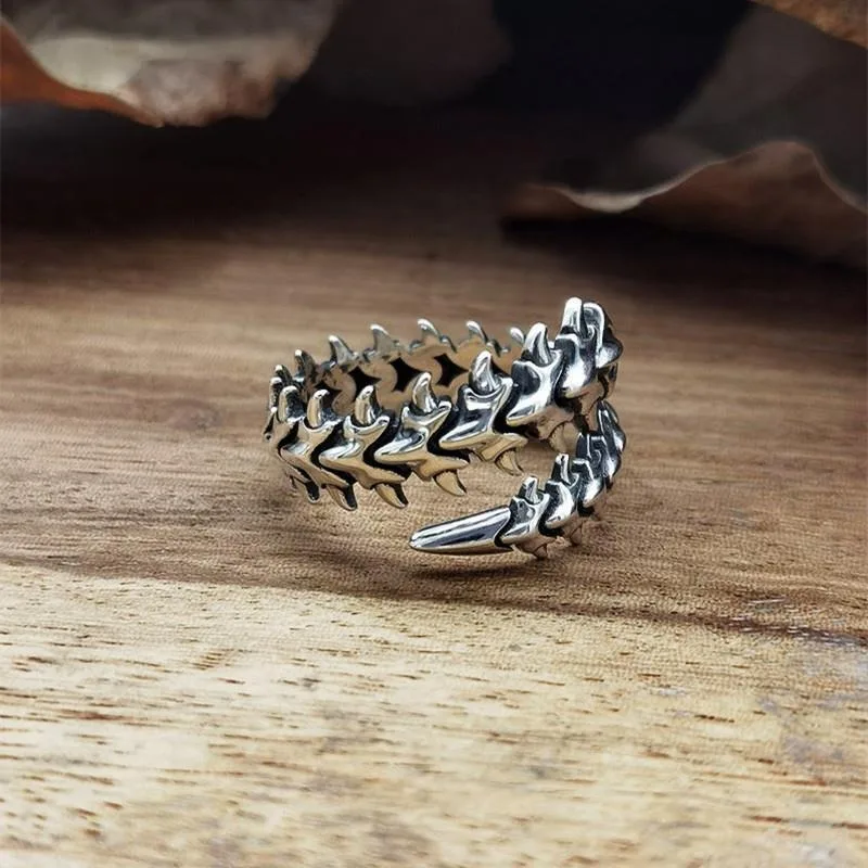 Punk Style Star Ring for Men & Women, Adjustable Band