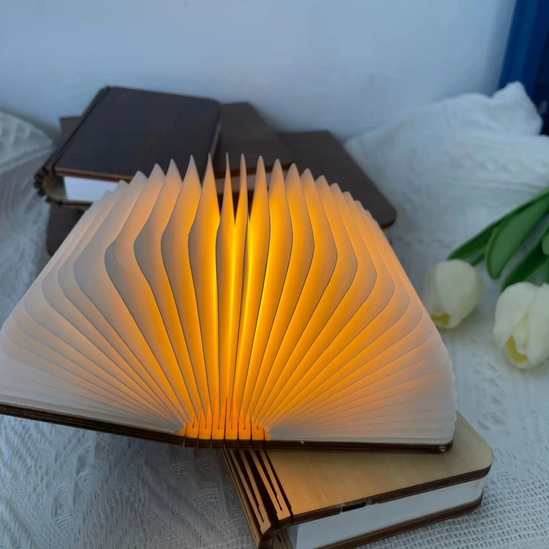 

3D Folding Book Light LED Night Light 3-Color USB Charging Portable Wooden Magnetic Table Lamp Decoration Christmas Holiday Gift
