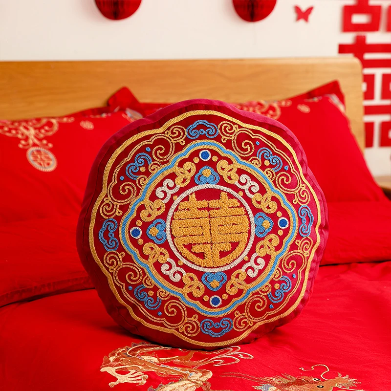 Chinese Red Embroidery Throw Pillow Chinese Traditional Wedding Room Decorative Pillow Engaged Bedding Layout Decor Cushion 6