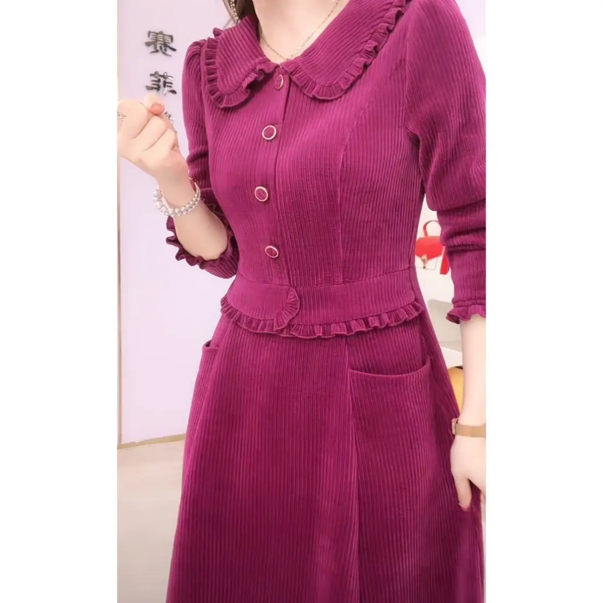 Ear Fungus Edge Doll Collar Dress for Autumn and Winter Slim Waist Light Luxury High-end Custom Corduroy A-line Skirt