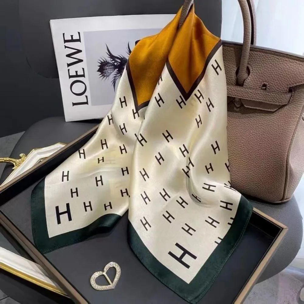 

1PCS Retro 70 Square Scarf Versatile Alphabet Square Scarf Travel Sunscreen Travel Silk Scarf Float Hair Strap
