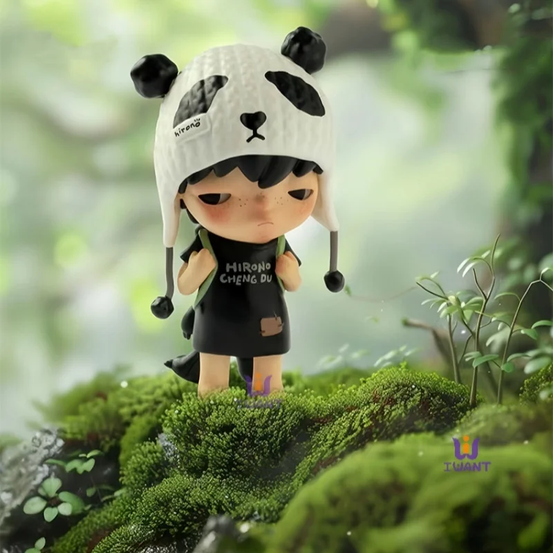 Hirono Chengdu Little Wild Panda Garage Kits Hand Hanging Card Limited Anime Figure Doll Decoration Tabletop Decorated Toys Gift