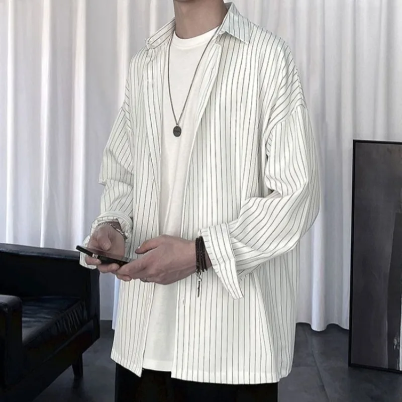 

Мужской повседневный комплект из 3 предметов на весну и осень, модная полосатая рубашка с длинными рукавами в корейском стиле, красивый универсальный наряд
