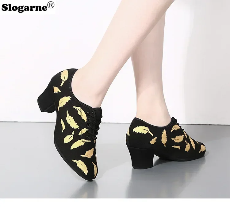 

Girls Ballroom Dance Modern Tango Jazz Performance Shoes Women Latin Dance Shoes Female Summer Canvas Dance Sports Stage Shoes
