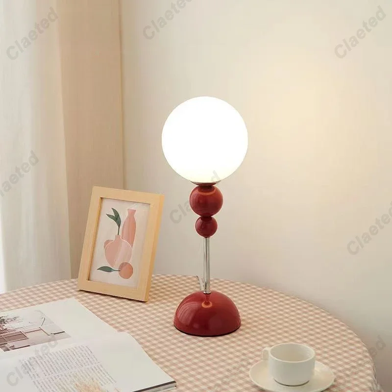 Nordic Design Modern Creative Bedside Table Lamp Simple Fashion Ball Lamp Study Room Desk Light for Livingroom Bedroom
