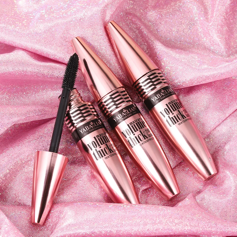 มาสคาร่าเพิ่มความหนา 3 มิติ สีดำ ให้ขนตาดูยาวขึ้น กันน้ำ บรรจุภัณฑ์สีทอง ติดทนนาน ไม่เลอะ แต่งหน้าง่าย