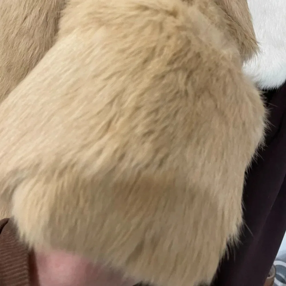 เสื้อโค้ทขนกระต่ายแท้สำหรับผู้หญิง ฤดูหนาว แฟชั่น เสื้อแจ็คเก็ตขนสัตว์อุ่นๆ หรูหรา ขนกระต่ายธรรมชาติ สำหรับผู้หญิง