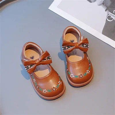 Embroidered Pearl Bow Round Toe Beige/brown Princess Shoes, Spring and Autumn Fashion Outdoor PU Shoes for Girls, Size 21-34