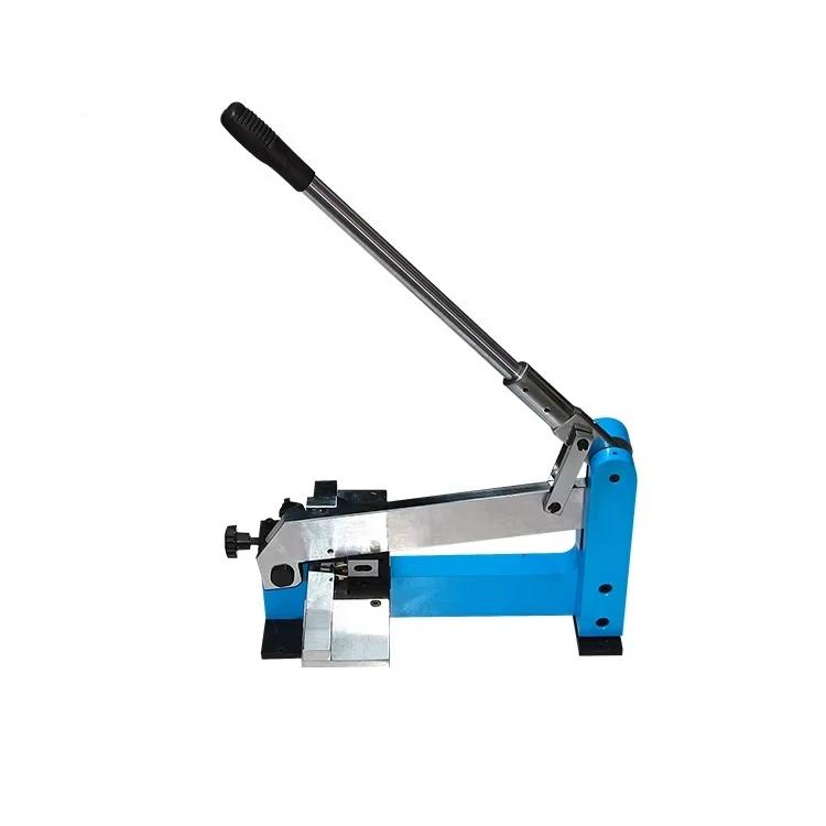 Manual punching machine with die-cutting steel ruler