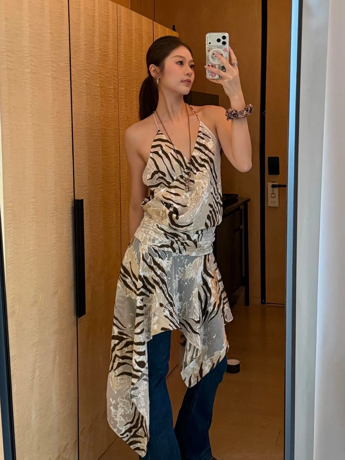 South Oil Molin Burned Flower Zebra Pattern Fabric Dress with Thin Strap Tailoring Irregular Hemline Women's Summer Midi Dress