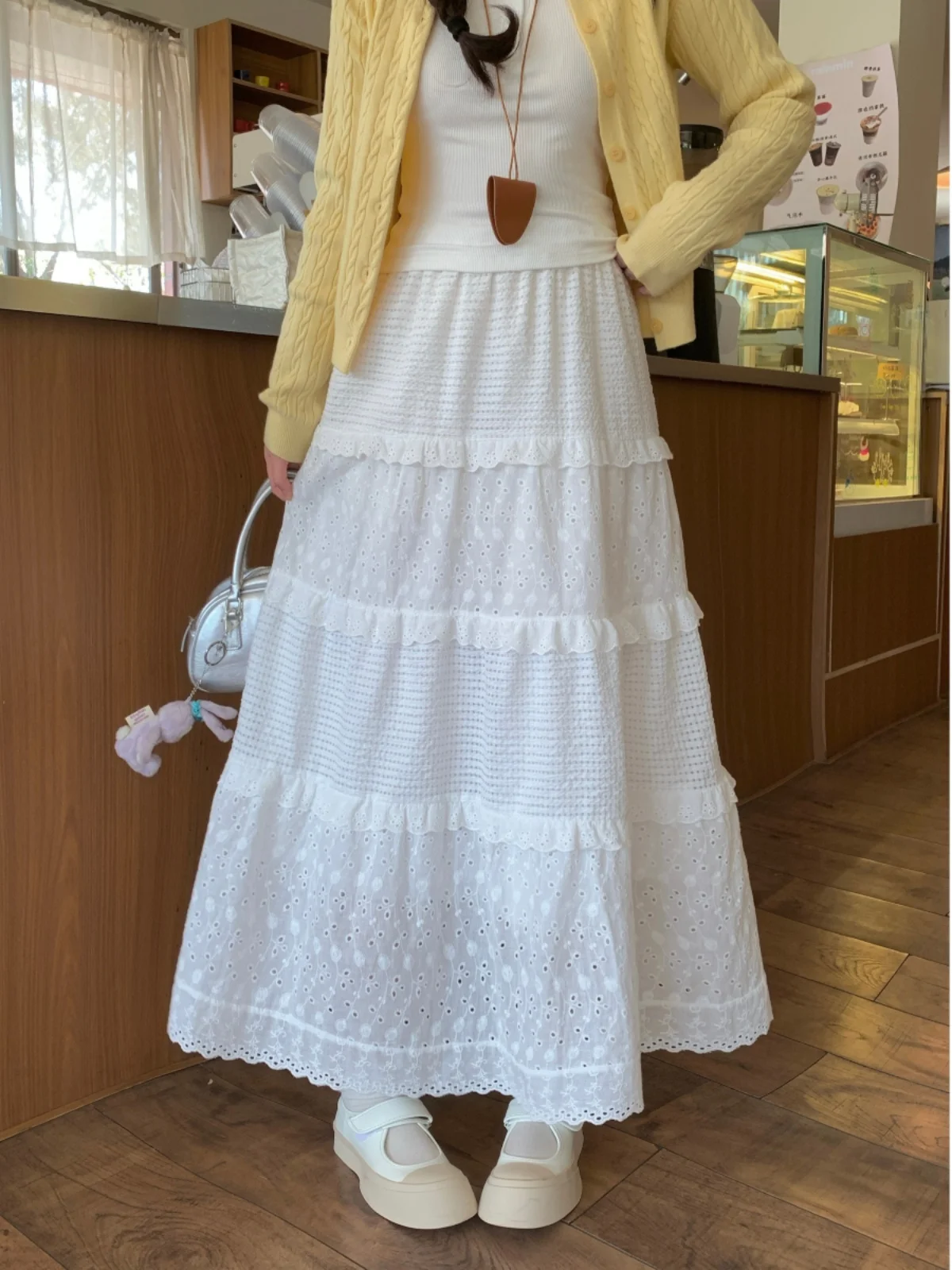 

Женская юбка больших размеров с кружевными вставками и цветочным узором, весенняя новинка, с завышенной талией, в корейском стиле, свободного кроя