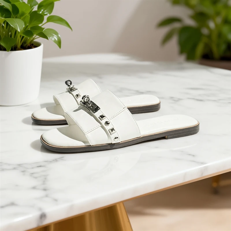 

Girls' Fashionable Versatile Sandals 2026 New Summer Soft-Soled Fairy-Style Trendy Shoes for Outdoor Wear