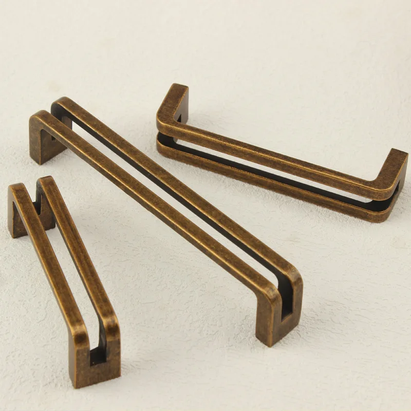 

American Vintage Dresser Handle Wardrobe Cupboard Kitchen Bronze Aged Gold Bronze Drawer Vanity Cabinet Door Furniture Handle