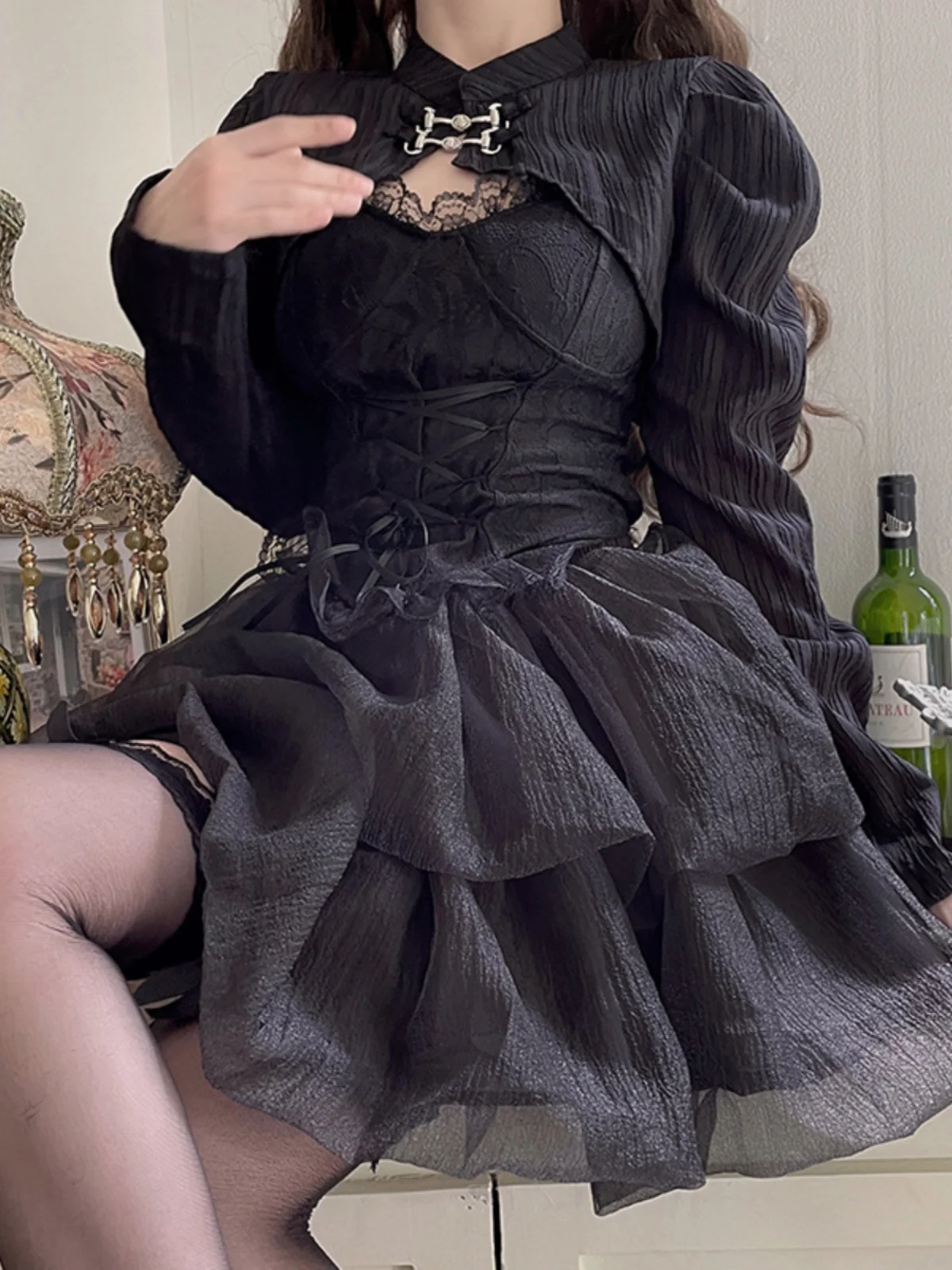 2025 Spring and Autumn Gothic Princess Lolita Dress Suit Women's V-neck Design Slimming and Shaping The Waist Short Dress