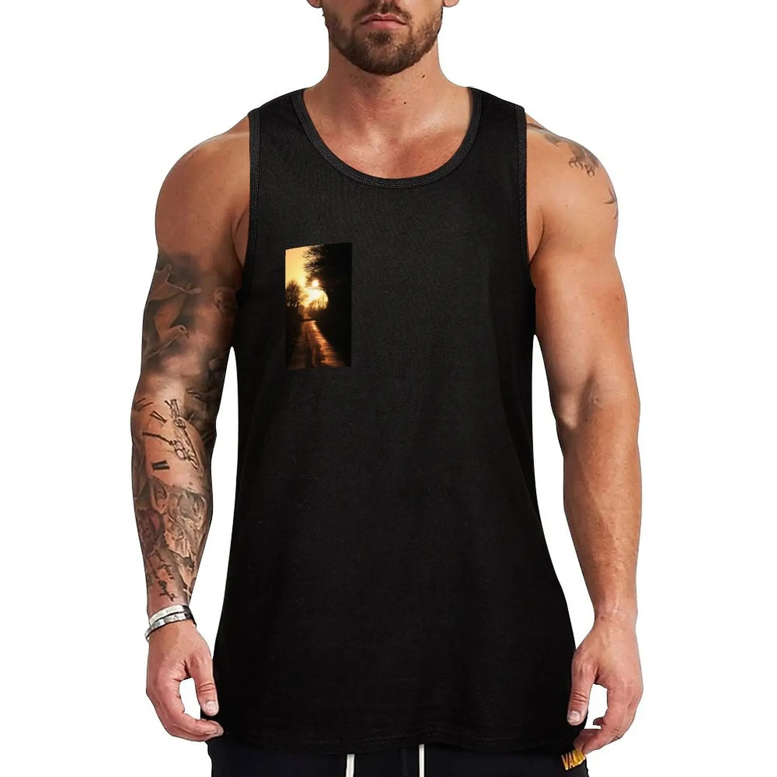 

Silhouette lane Tank Top T-shirt Men's gym t-shirt Men's anime gym