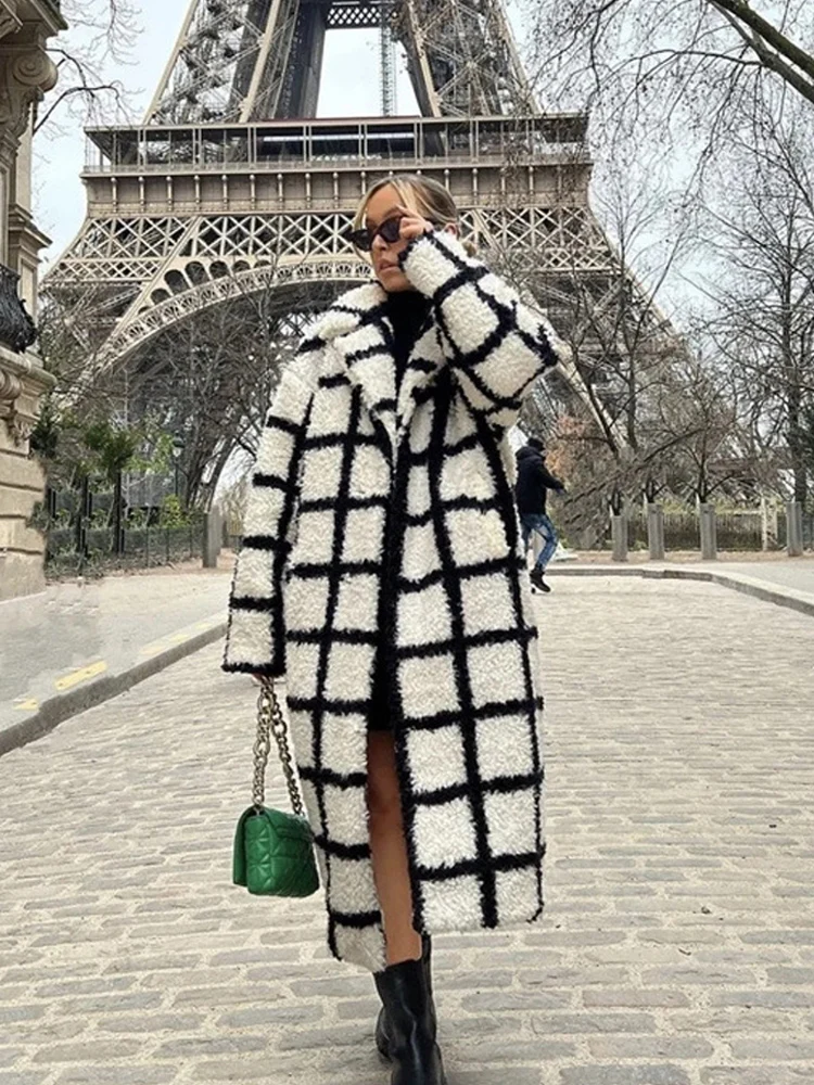 

Faux Lamb Woolen Women Coat Plaid Long Winter Female Check Trench Coats 2022 Thick Streetwear Black White Lady Warm Midi Jackets