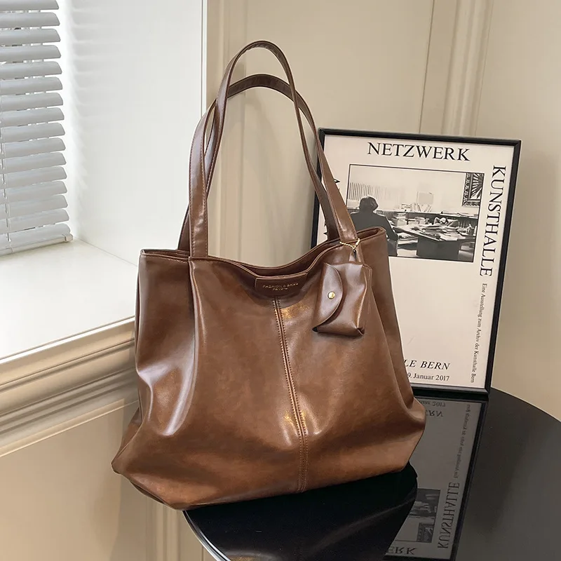 

2025 Color Block Shoulder Bag, Niche Bucket Purse for Women, Trendy Top Handle Crossbody, Minimalist Day to Night Tote, Textured