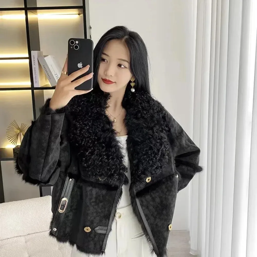 2024 Rabbit Fur Lining Sheepskin New Winter Women Fur Jackets Real Naturally Neck Short Coat Hot Selling Lnternet Celebrity Jack