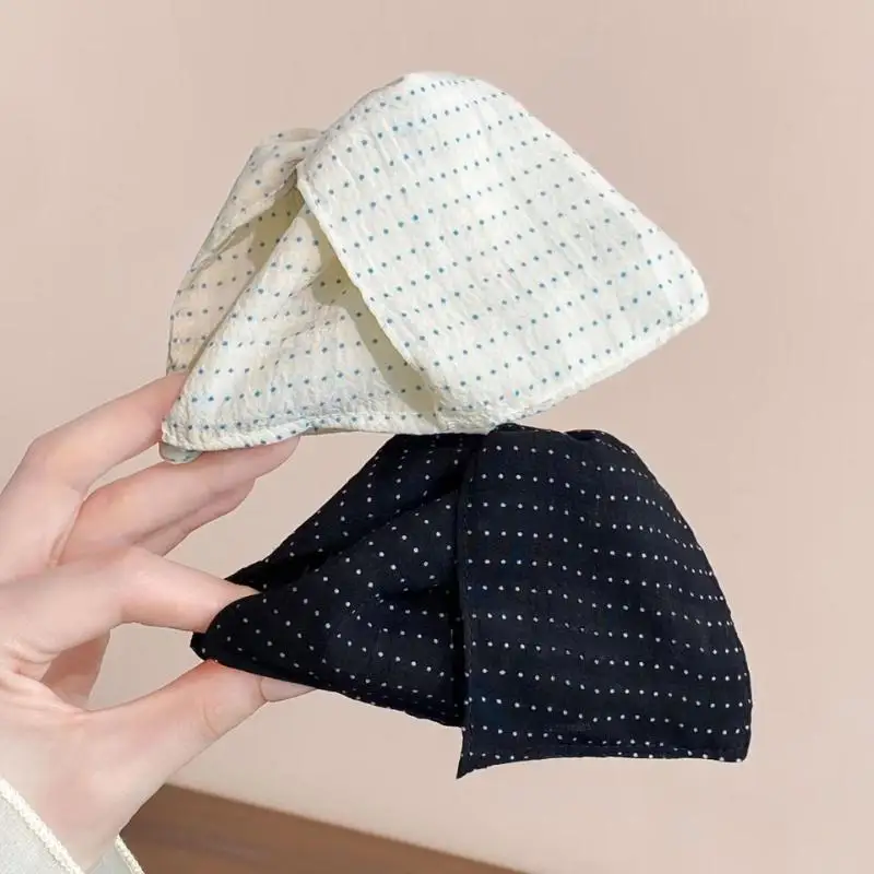 Haarspangen mit Polka-Dot-Schleife und Dreieck-Design, starker Halt, rutschfester Griff für halb hochgefrischte Pferdeschwänze, tägliche und festliche Haarstyling-Anwendungen. – Detail 5