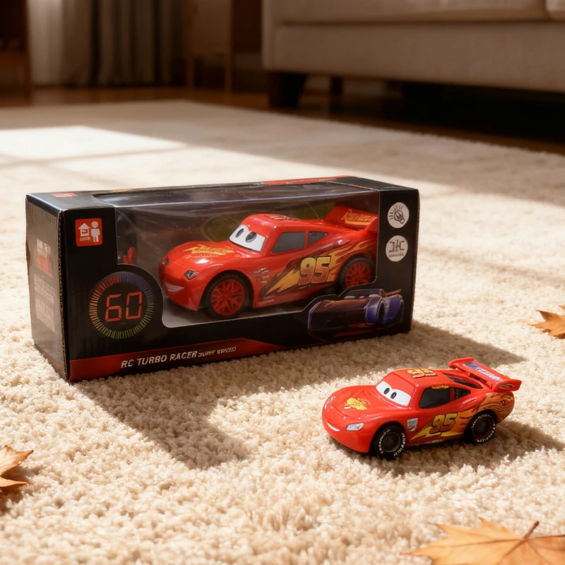 VENDITA CALDA Disney Pixar Cars 3 Collezione di auto telecomandate Giocattoli Controllo elettrico Fulmine Mcqueen Auto da corsa Regalo di Natale