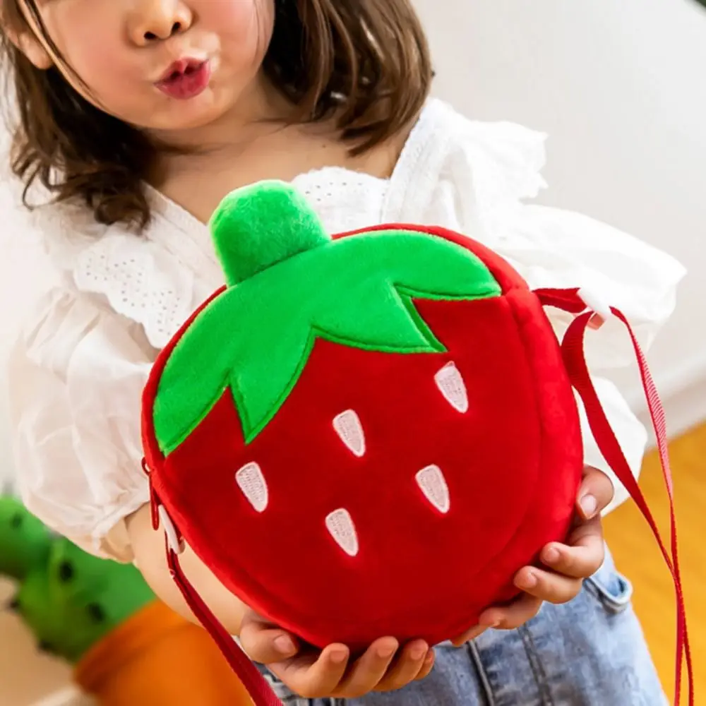 Simulation Carrot Carrot Plush Bag Trendy Fashion Lovely Strawberry Doll Bag Cartoon Cute Fruit Plush Shoulder Bags Kids