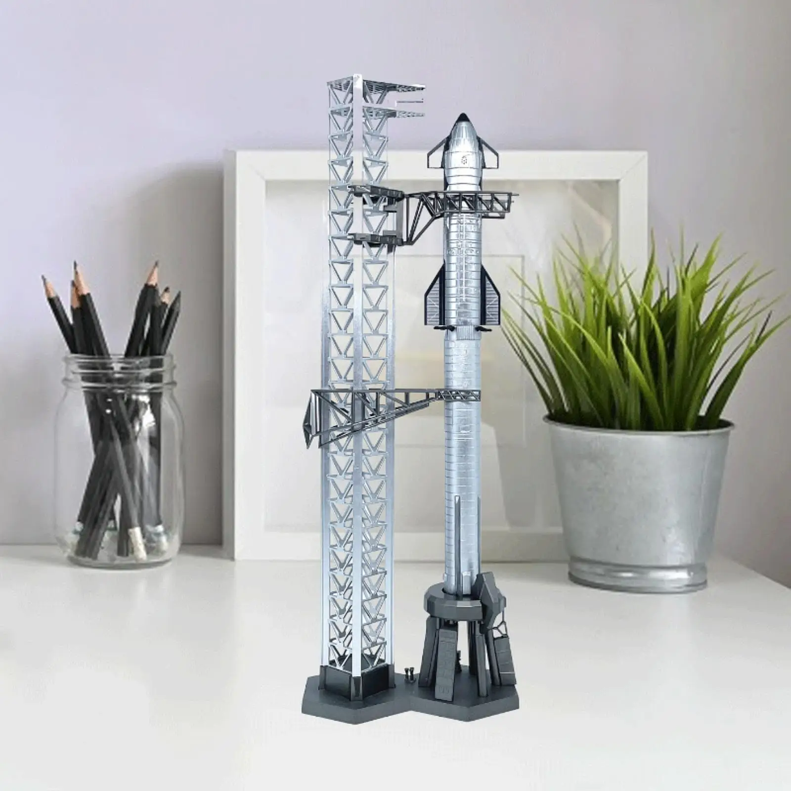

1/400 Starship Model for Space Lover Birthday Gifts Desktop Ornament Space Model for Living Room Cabinet Table Cafe Shelf