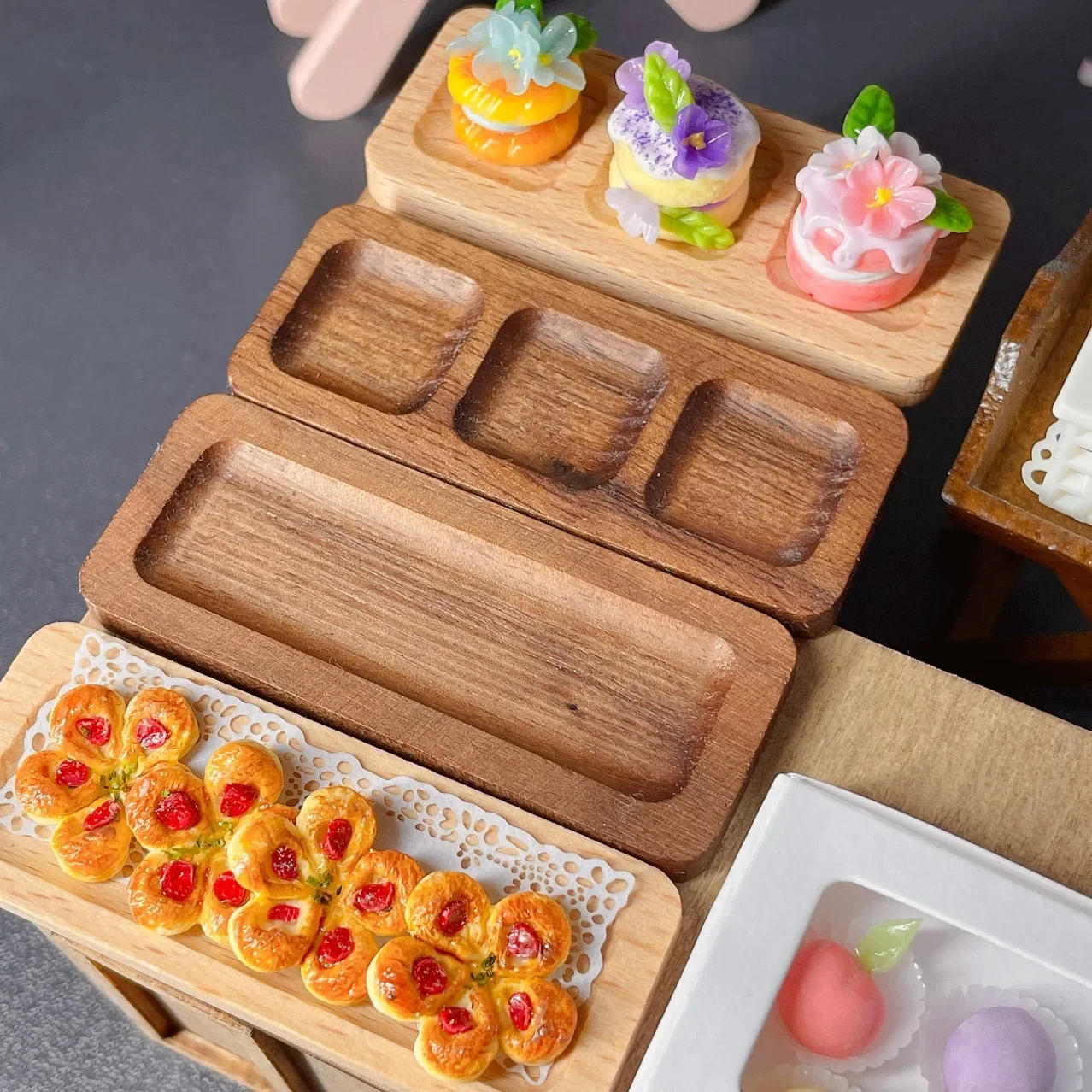 Dollhouse Accessories Mini Wooden Tray Nine Grid Tray Simulation Mini Dessert House Donut Shelver Dessert Cabinet Mini Kitchen