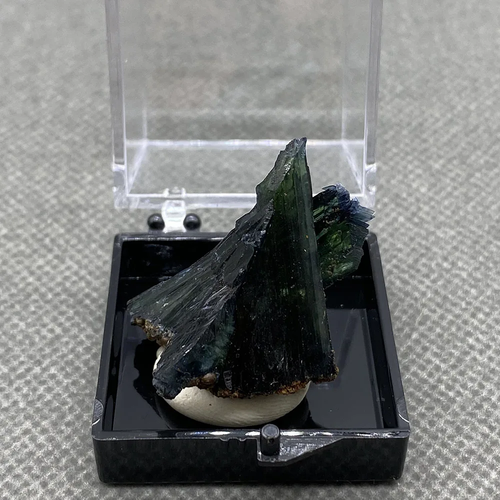 100% natural rare Brazil Vivianite （Blue ironearth） mineral specimen stones and crystals healing crystals quartz +Box 3.5c'm