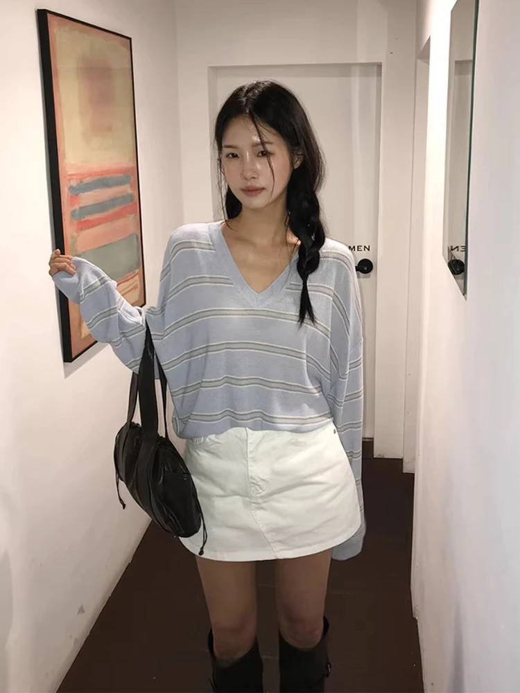 

Chic Autumn New Sle V-Ne Color Blo Loose Casual Long Sve Striped Knitwear Women's Overhead Korean Version Commute Sle