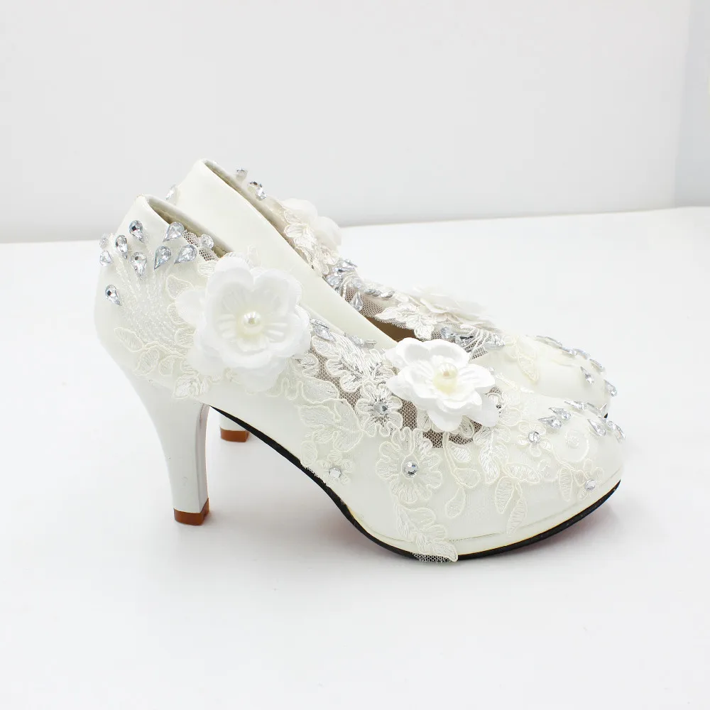 2022 New lace high-heel bridal shoes Three-dimensional flower decoration women\'s shoes large size white wedding shoes BH2206