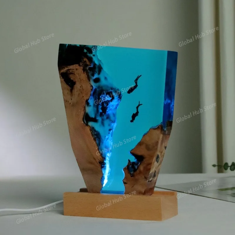 Handcrafted Creative Solid Wood Resin Ambient Light, Marine Diver Desktop Decoration, Exploration Commemorative Night Light