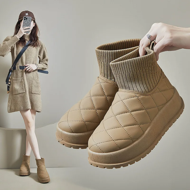 

2024 Winter New Female Ins Thermal Casual Cotton Shoes Velvet High-top Snow Boots Women