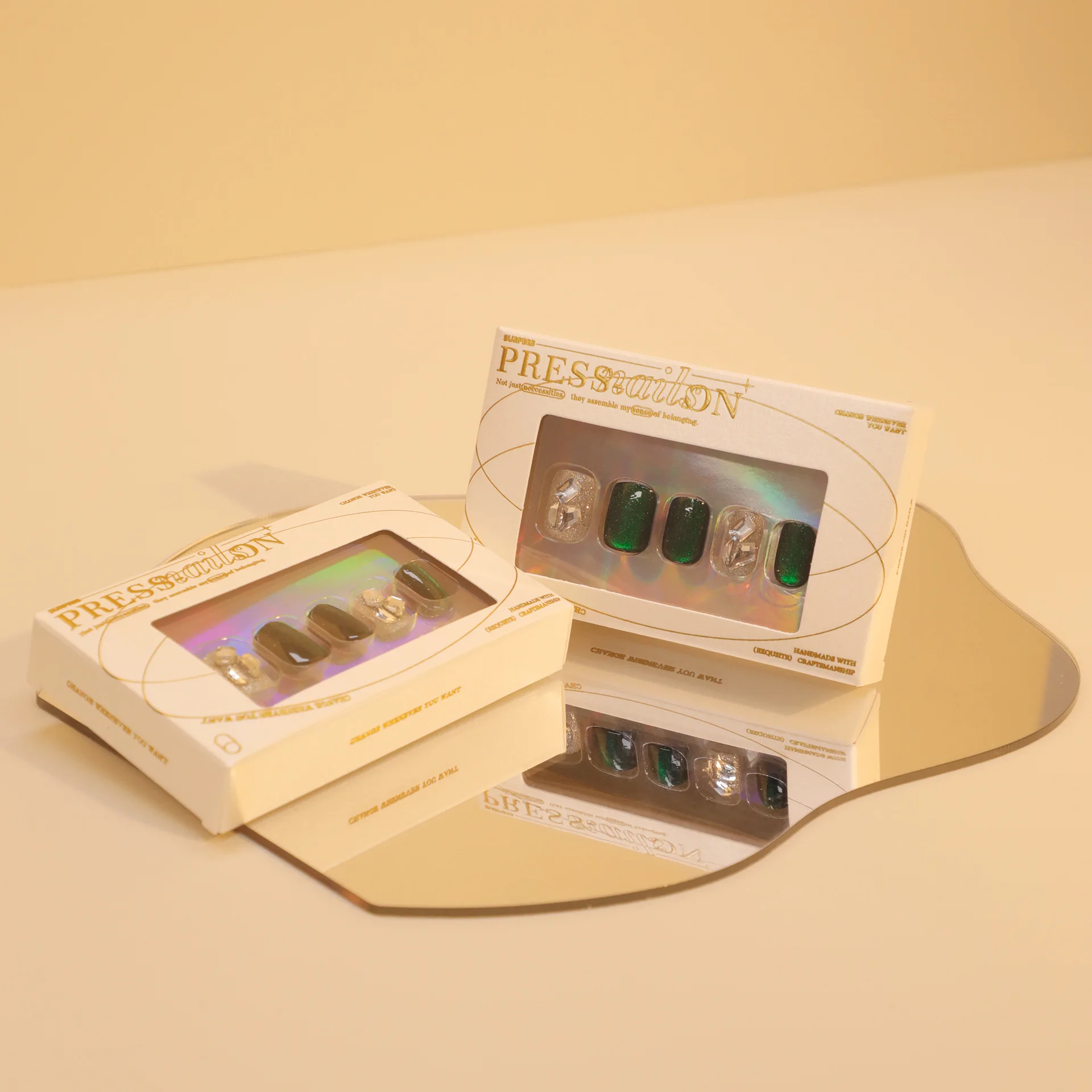 เล็บปลอมแบบกดติด VITAGWX 24 ชิ้น ลายตาแมว ประกายวิ้ง ชุดเล็บปลอมแบบสั้น ใช้ซ้ำได้ ปลายเล็บปลอมติดกาว