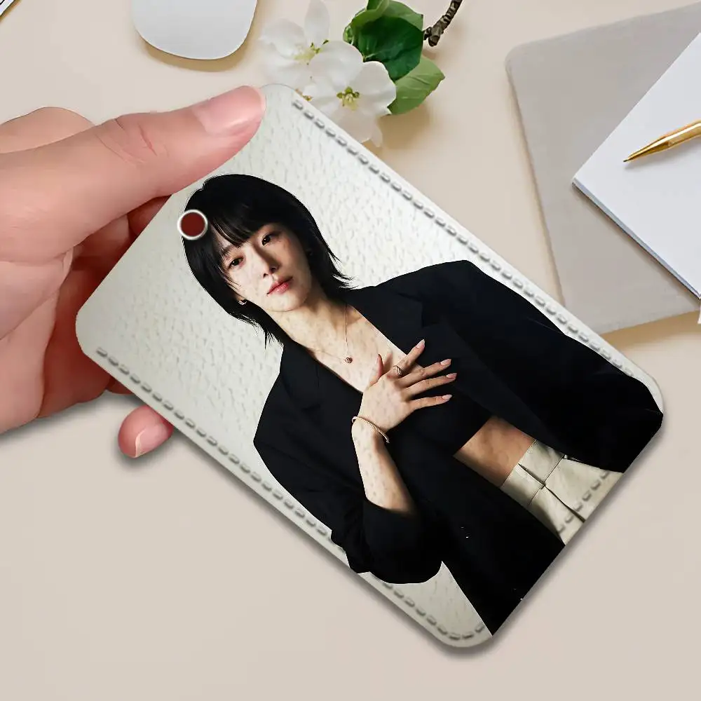 Actor P-Park G-Gyu-Young Premium PU Leather Card for Daily Use Holder Card Case with Metal Carabiner Customizable Design