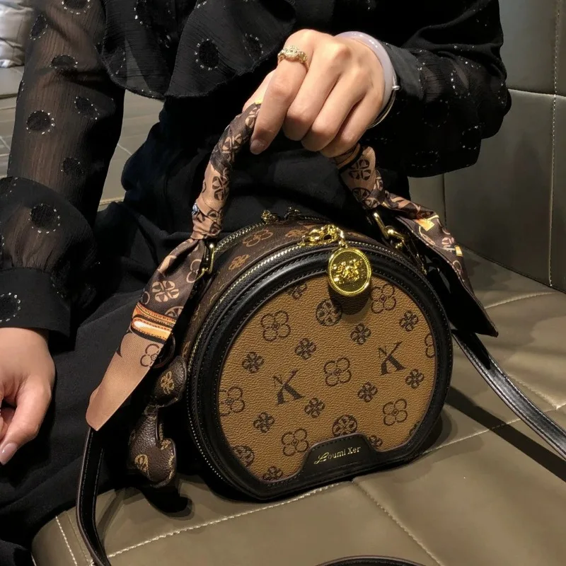 

2026 Women's New Popular Versatile Printed Round Bag Fashion Single Shoulder Crossbody Small Circle Purse