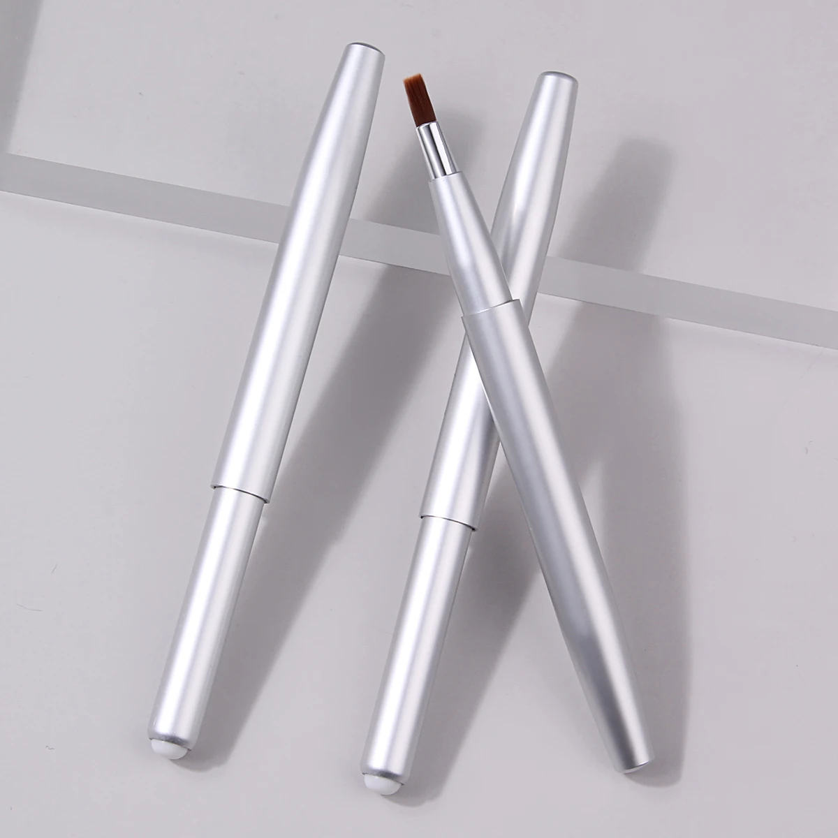 3PCS Retractable Lip Brush Set, Matte Silver Aluminum,Telescopic Design,For Precise Lip Lining&Gloss Blending,Pocket-Friendly