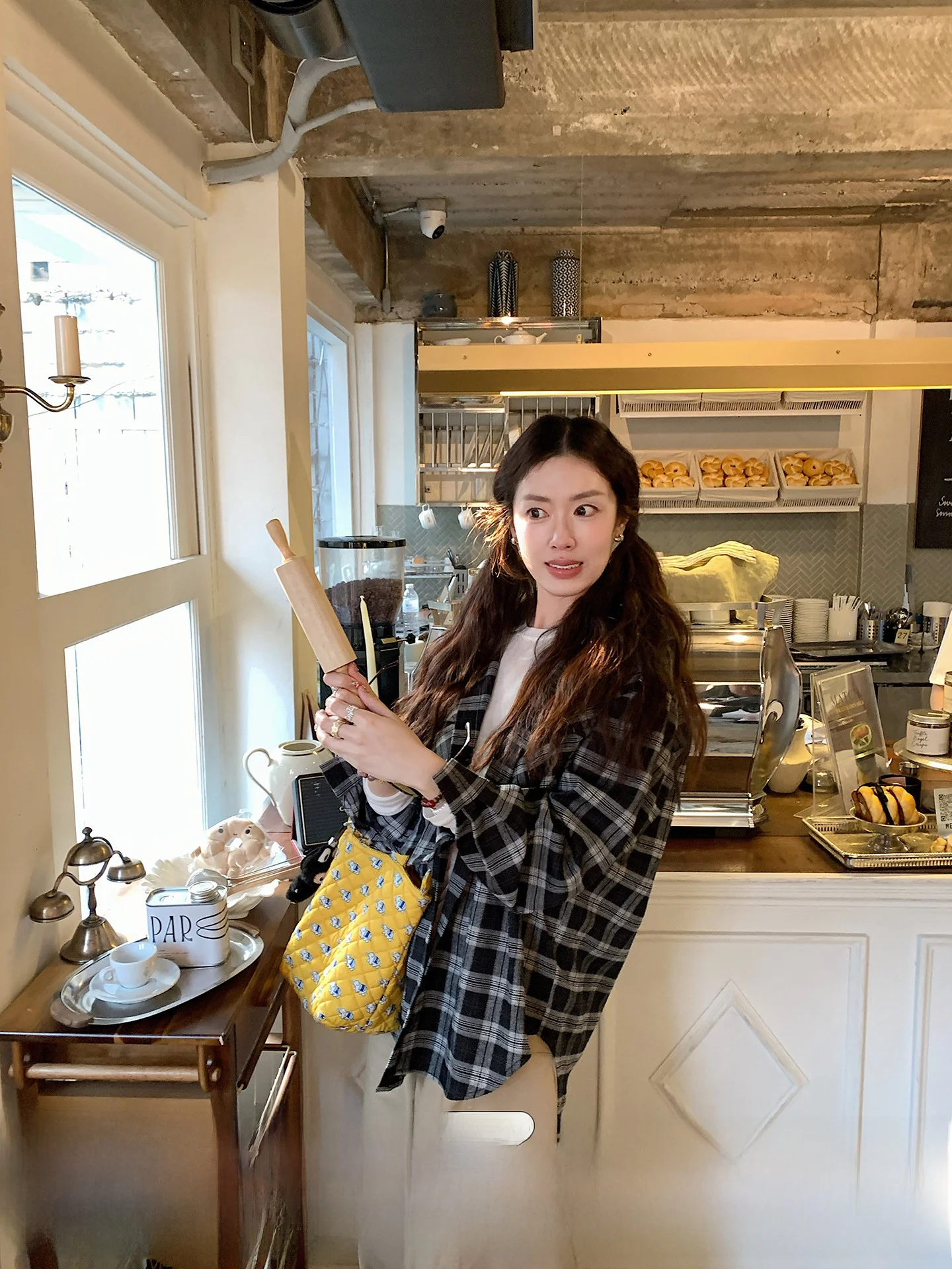 

Ретро-рубашка в полоску с длинным рукавом, свободного кроя, женская, весенняя, повседневная, универсальная, с принтом клубники, из смесового полиэстера, с классическим воротником