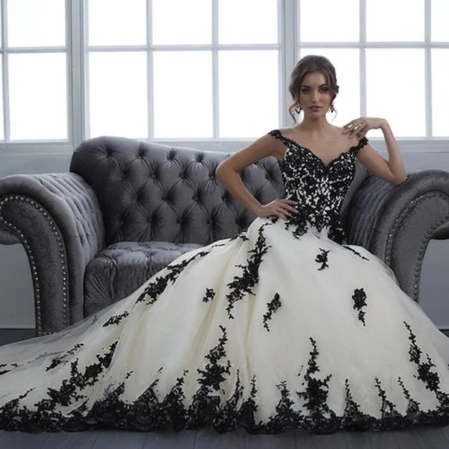 فساتين حفلات موسيقية عتيقة شفافة على شكل حرف v دانتيل أسود مزين تول على شكل حرف a فستان رسمي مسائي لحفلات أعياد الميلاد رداء السهرة