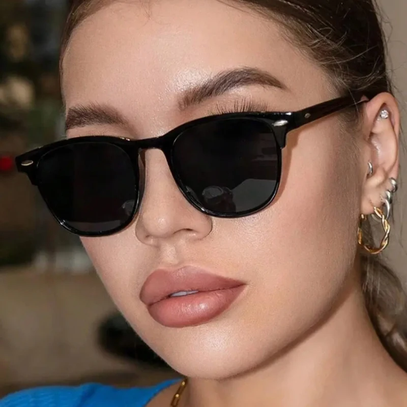 

Cycling 2pcs Female High Quality Square Sun Glasses Gradient Lens Sunglasses Luxury Rivet Design Outdoor Driving Eyewear UV400
