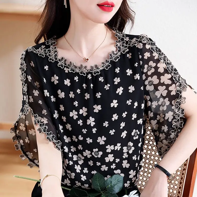 Women Summer Elegant Loose Temperament Printing Hollow Out O-neck Short Sleeve Chiffon Shirt Ladies Casual All-match Trend Tops