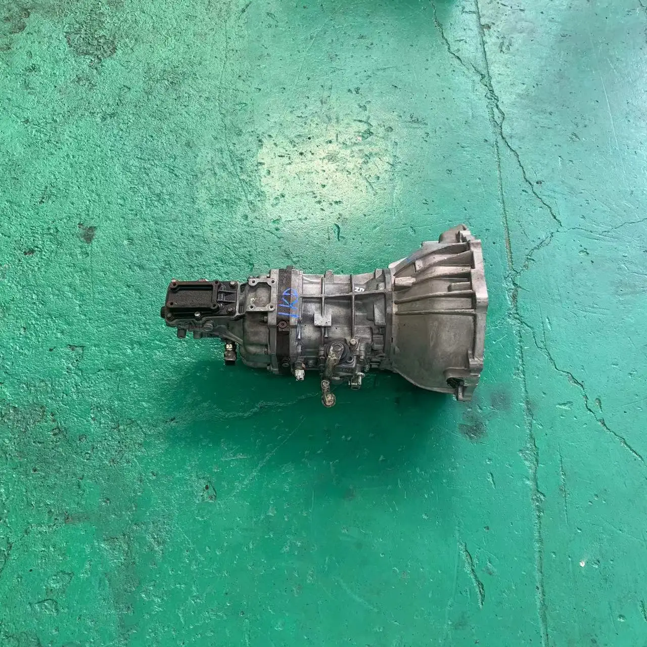 Pabrik Tiongkok 15B 2KD 1KD 4x2 gearbox Toyo ta 5-speed 4x2 transmisi untuk dijual