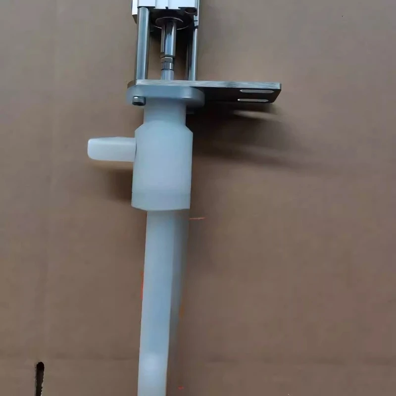 

PP anti-corrosion pneumatic filling valve 84 disinfectant filling machine with anti-drip liquid filling head material nozzle