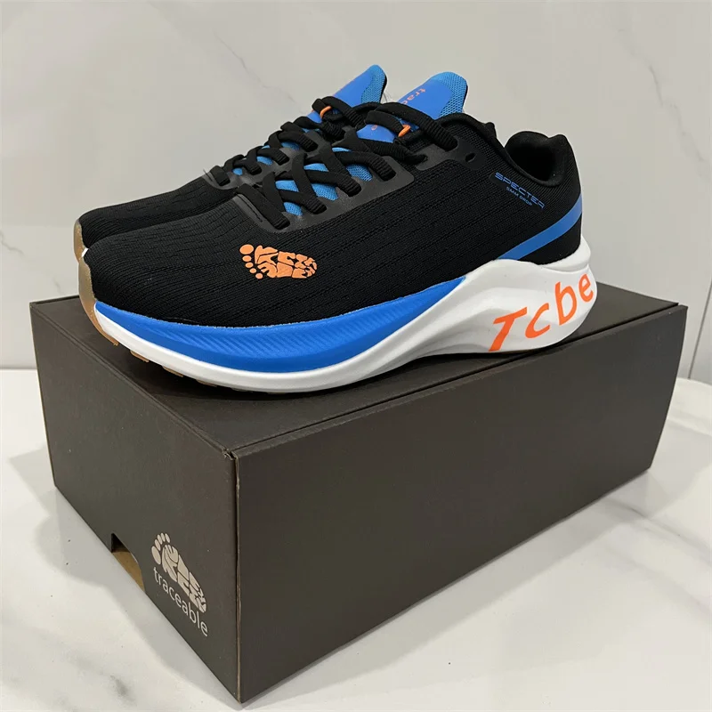 

Men's Hiking Boots & Trail Running Shoes Comfortable and versatile unisex outdoor trail running shoes and trainers