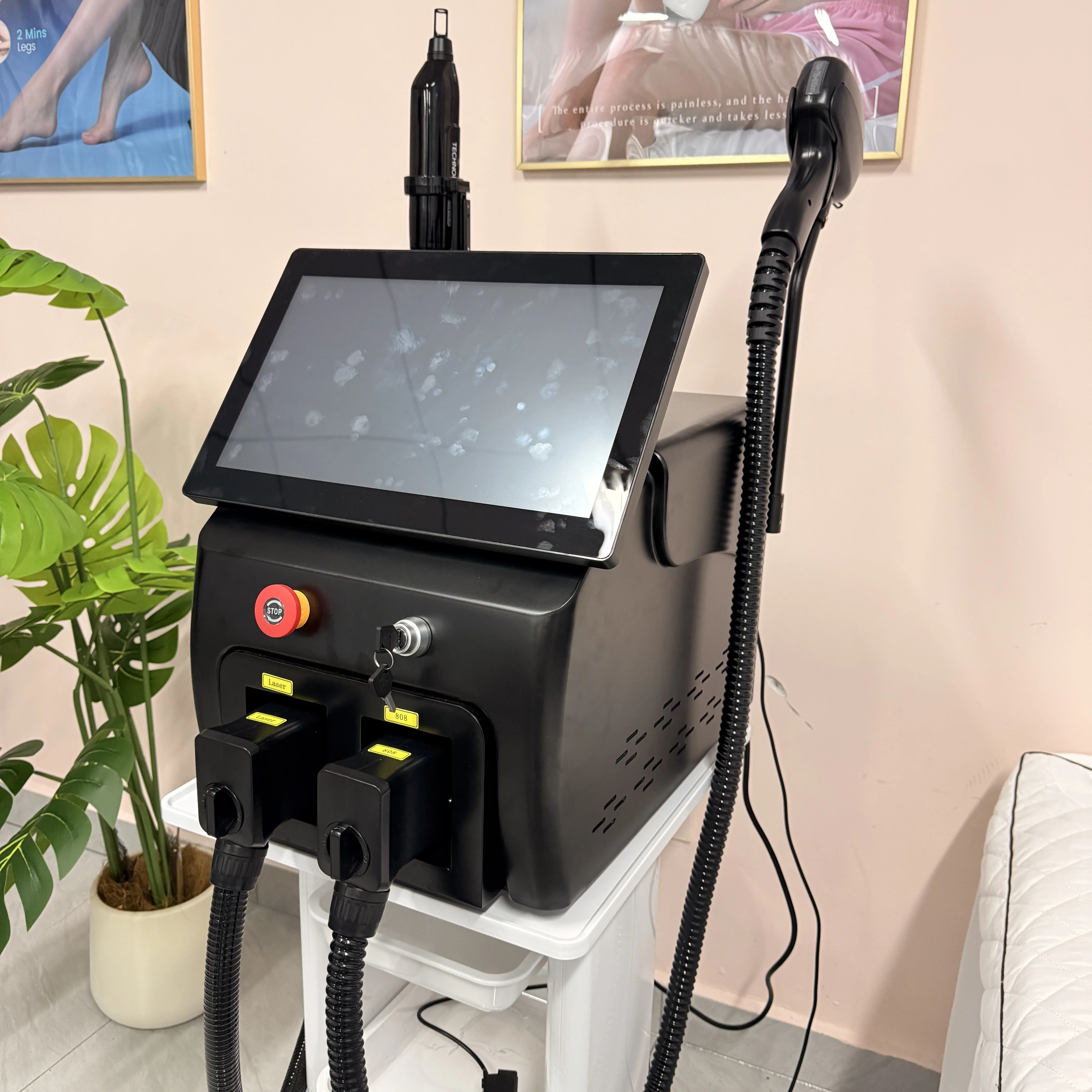 

4000W High Power Diode Laser 755NM 808NM 1064NM 3 Wavelengths Hair Removal Machine Cooling Head Painless Forever Epilator Safe