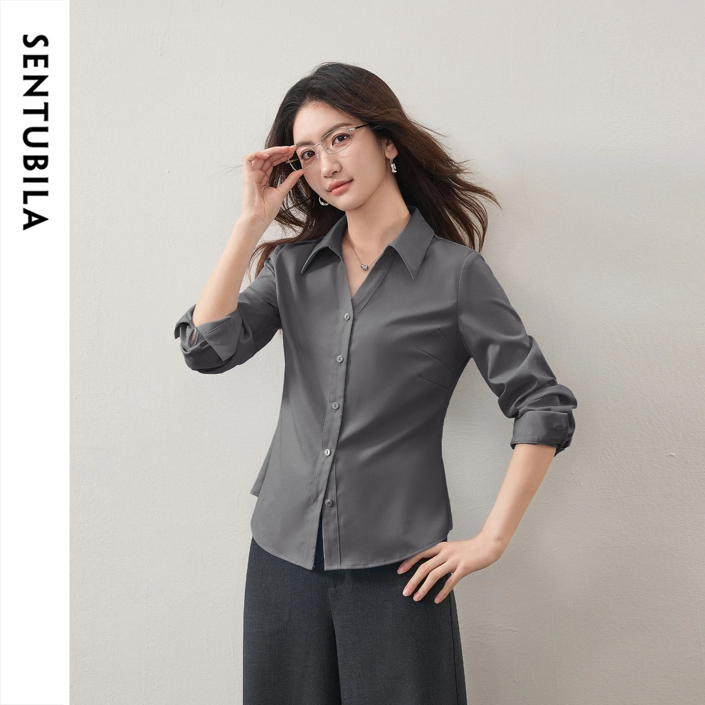 SENTUBILA Wrinkle‑Resistant Women's Gray Shirt 2026 Autumn Commuter Workplace Elegant Long Sleeve Shirt Ladies Top Q63CA7841